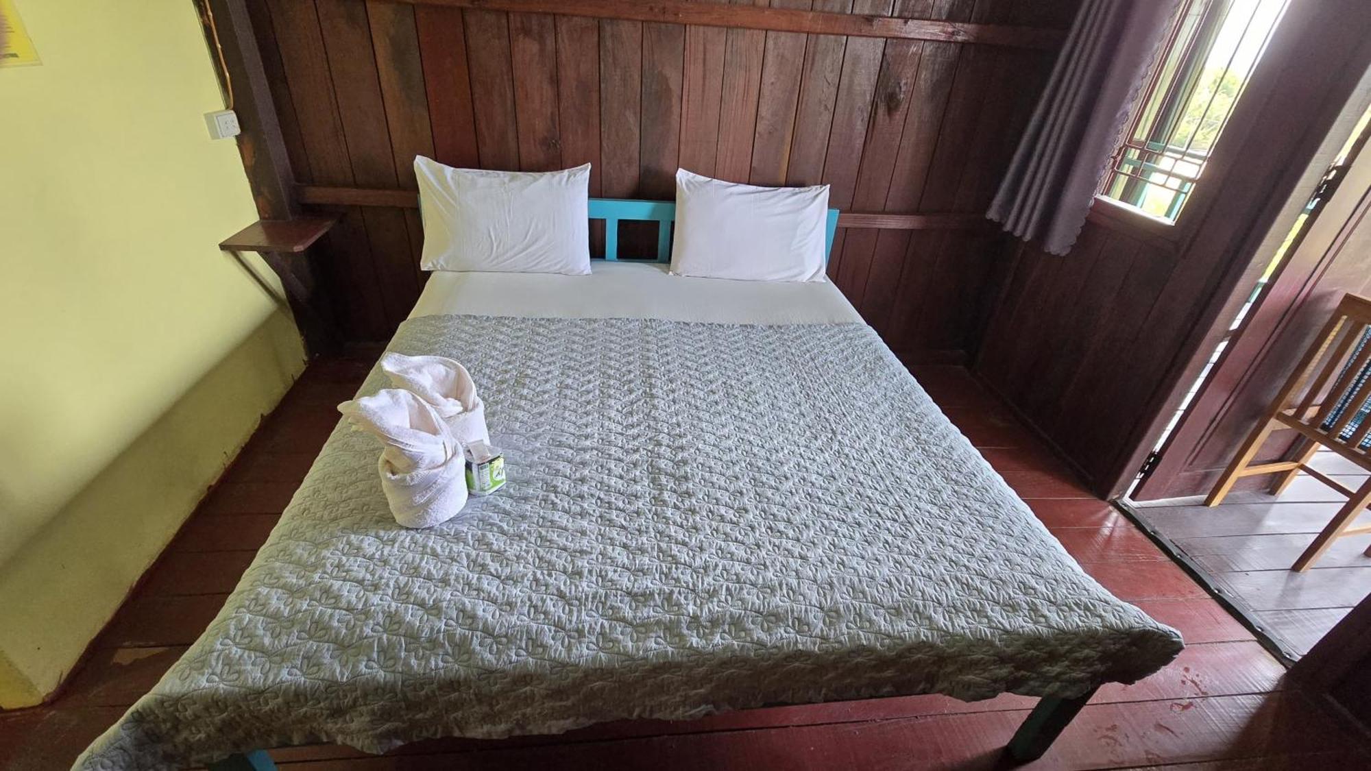 Sompong Sunset View Guest House Ban Dondét Екстериор снимка